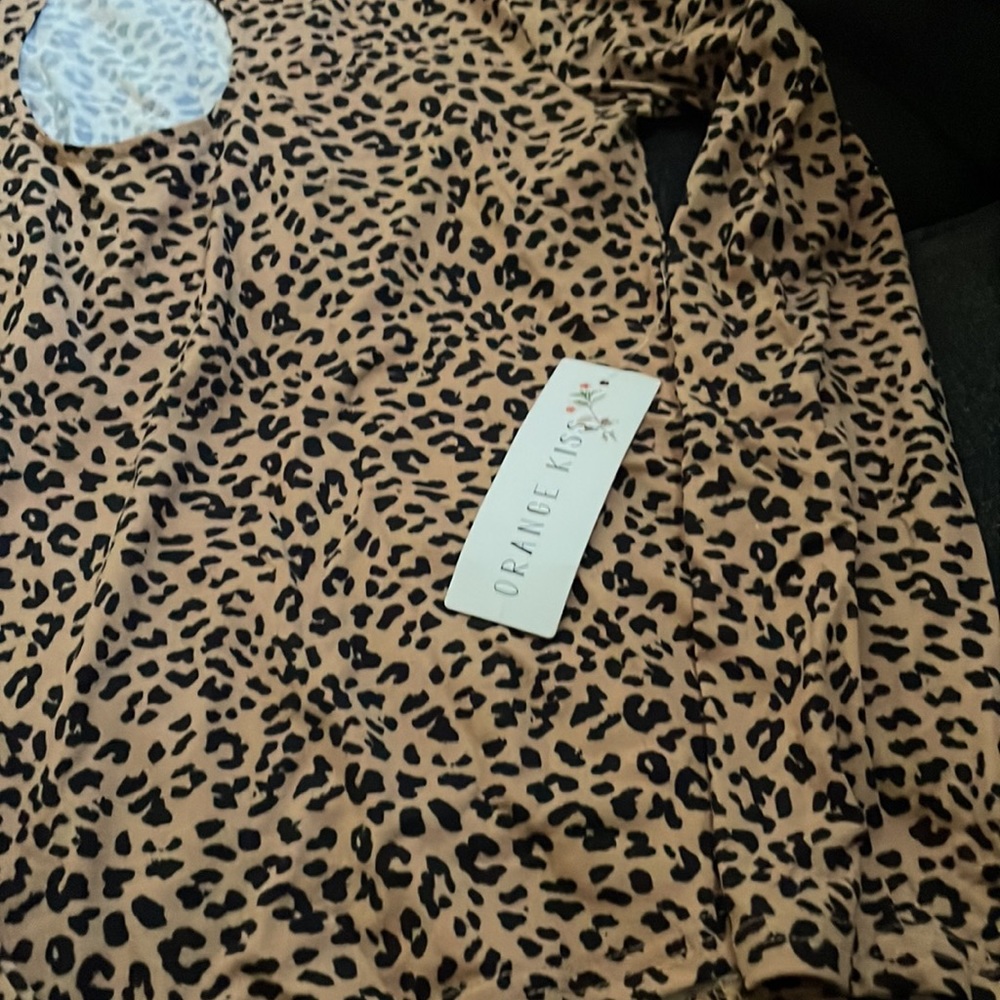 Cheetah blouse - Picture 4 of 6